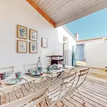 Awesome Home In Saint-Denis-D'Oleron With Wifi Saint-Denis-dʼOléron