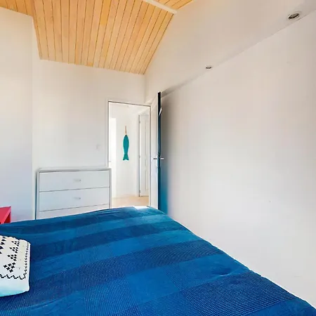 Hébergement de vacances Awesome Home In Saint-Denis-D'Oleron With Wifi *